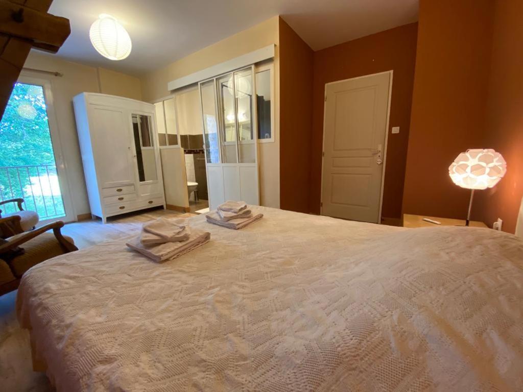 Chambres D'Hotes De La Grande Combe Mauzac-et-Grand-Castang Екстериор снимка